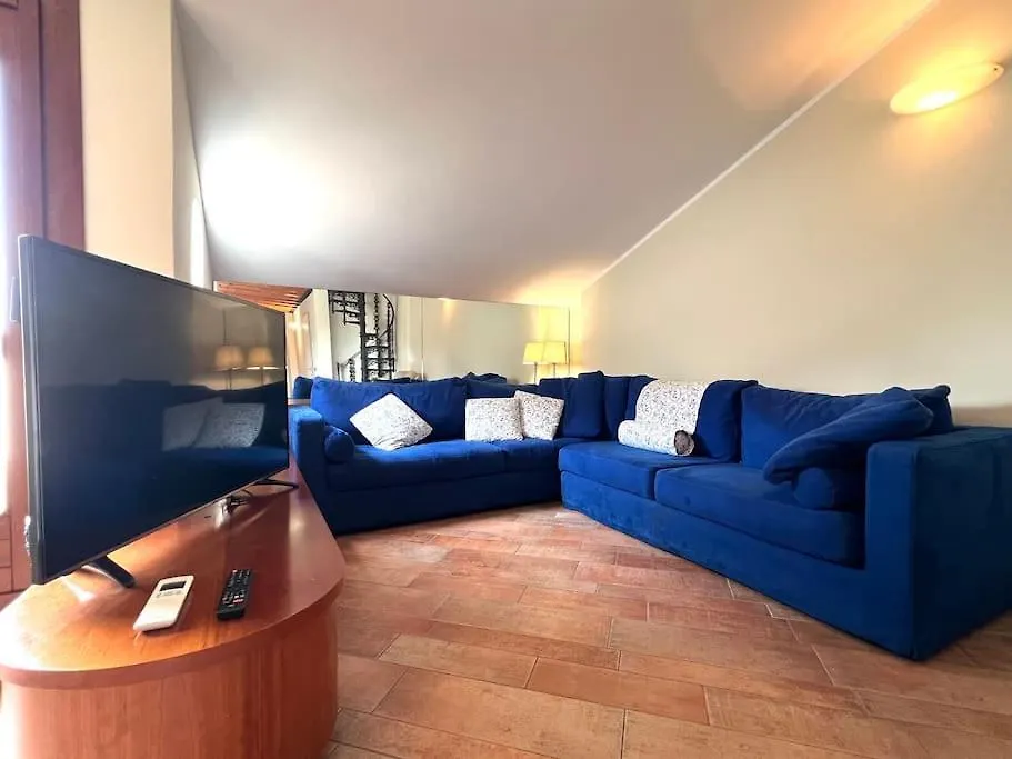 Attico In Piazza Matteotti Apartment Desenzano del Garda
