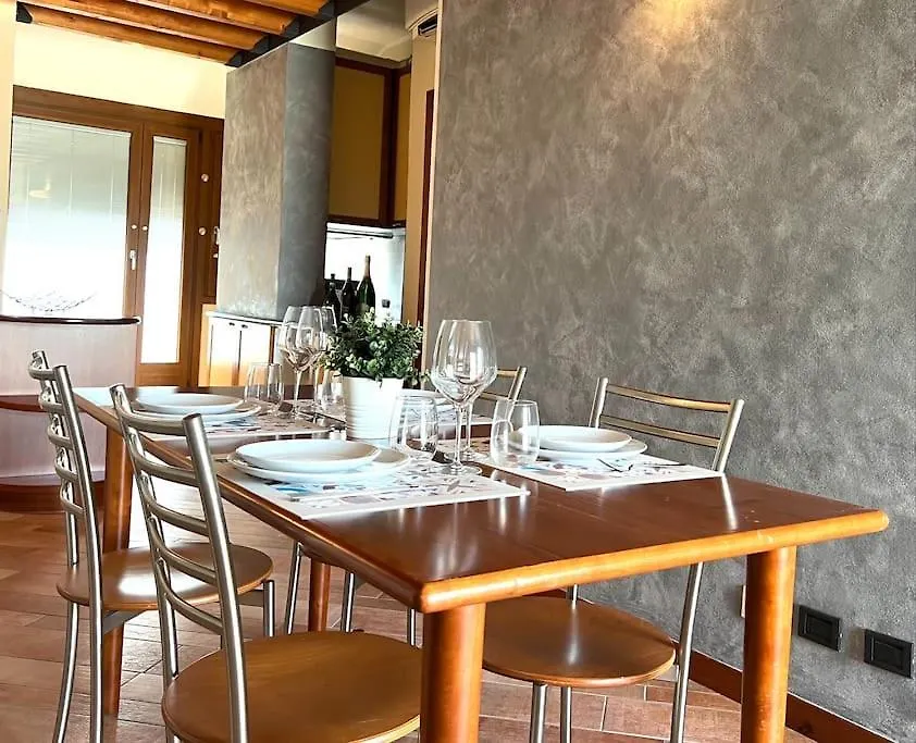 Attico In Piazza Matteotti Apartment Desenzano del Garda Italy