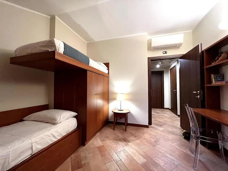Ferienwohnung Attico In Piazza Matteotti Desenzano del Garda 0*,  Italien