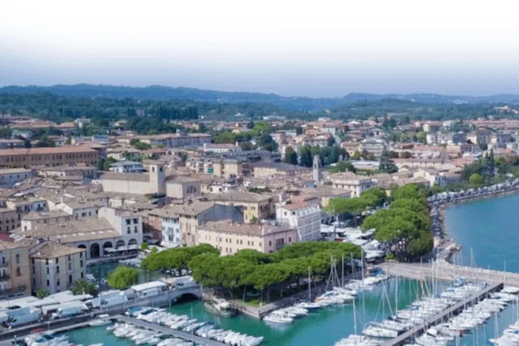 Ferienwohnung Attico In Piazza Matteotti Desenzano del Garda Apartment